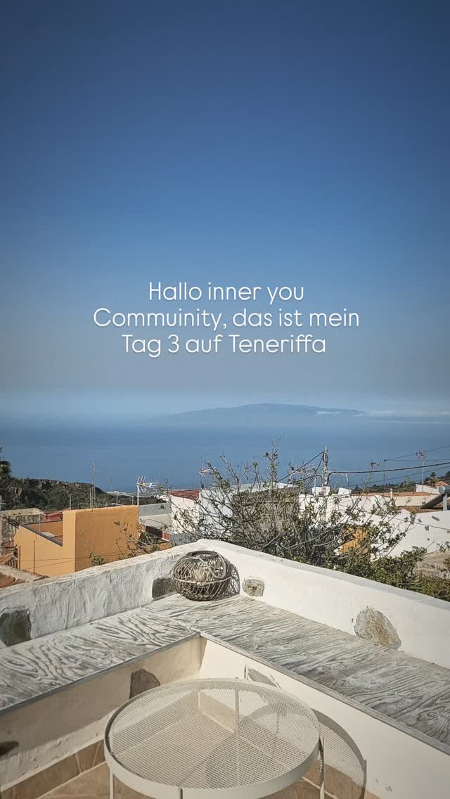 Tag 3 meines kleinen Vlogs. Wir lassen es weiterhin ruhig angehen. Nadine und ich wissen was die nächsten Tage und Wochen alles für tolle Sachen geplant sind, es wird richtig schön, aber für mich vorallem herausfordernd, deswegen haben wir den Tag am Strand mit ihrer Familie in vollen Zügen genossen!
#yogaretreattenerife #beachday☀️