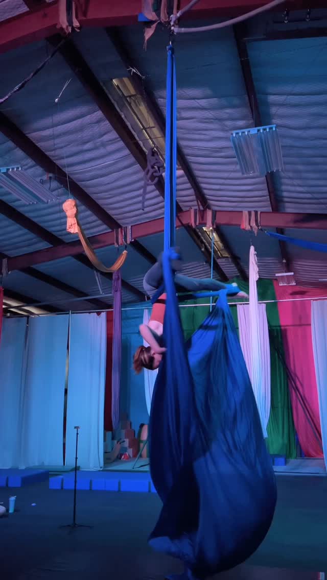 One night only! Experience a show like no other!
#aerialdance #aerialperformance #powergracegrit