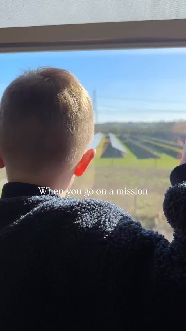 When you go on a mission to surprise your hero @hyroxuk 🏋️♂️💙✨