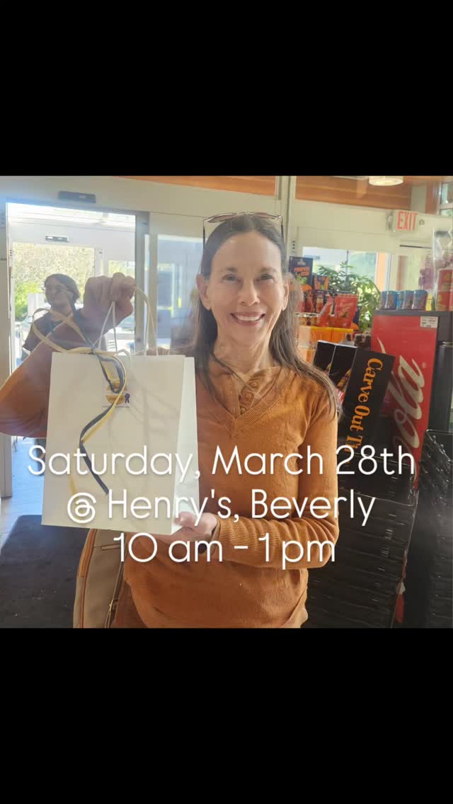 Bring your coffee & tea! Stop by Henry's, Beverly and taste this irresistible cornbread! Lots of free samples! And, remember Life is Who You Share it With ❤️ #henrysmarket #glutenfree #beverlyfarmsma #berverlyma #northshoreeats