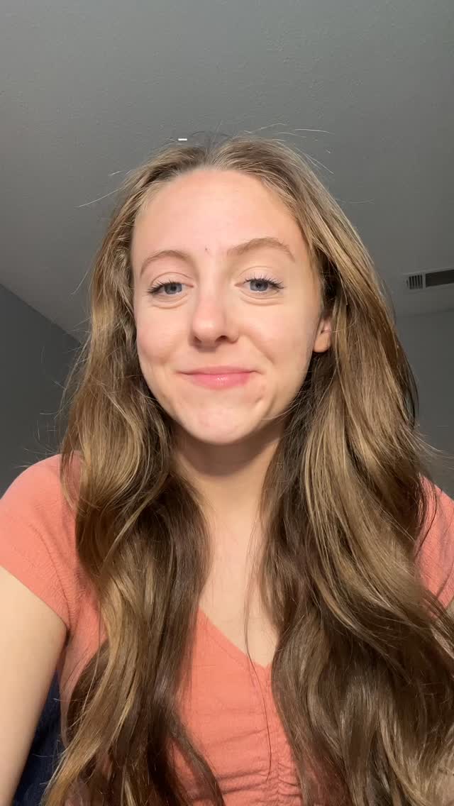 day 31/100: feeling really grateful today… for the growth, the consistency, and how much this journey has stretched me in the best way
what started as “just show up and paint” is turning into something so much bigger
and the most exciting part? dates are starting to fill up faster than I expected 🫶🏼
if you’ve been thinking about booking, this is your sign to reach out sooner rather than later
31 days in, and just getting started ✨
#2026bride #2027bride #liveweddingpainter #weddingvendor #guestportraits
(wedding painter, live wedding painting, wedding guest portraits, wedding artist, wedding entertainment, unique wedding ideas, wedding reception ideas, custom wedding portraits, booking weddings, limited wedding dates)