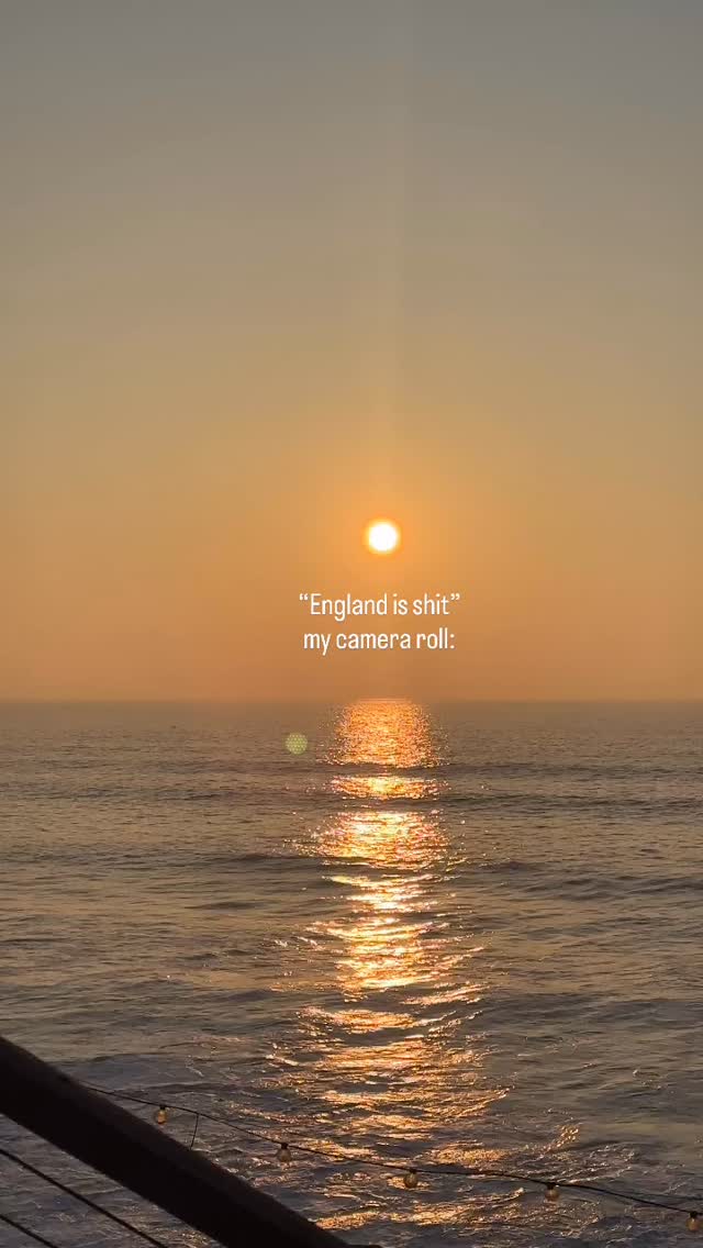 People who say England is shit have obviously never been down to Cornwall, because even when it’s grey and miserable, it is still one of the most delightful places to live or visit (imo).
And when the sun does decide to come out of hibernation the vibes are 10/10.
This weekend felt like the beginning of a summer, let’s hope it lasts??!!
👻
#cornwall #cornwalllife #sunsetcornwall #cornwallcoast #beachbars