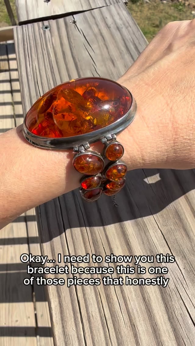 $1 Starting Bid on this massive Baltic Amber sterling bracelet this Sunday during the Battle of the Best Train on Whatnot!! 2:15pm est ! #amber #whatnot #sterlingsilverjewelry