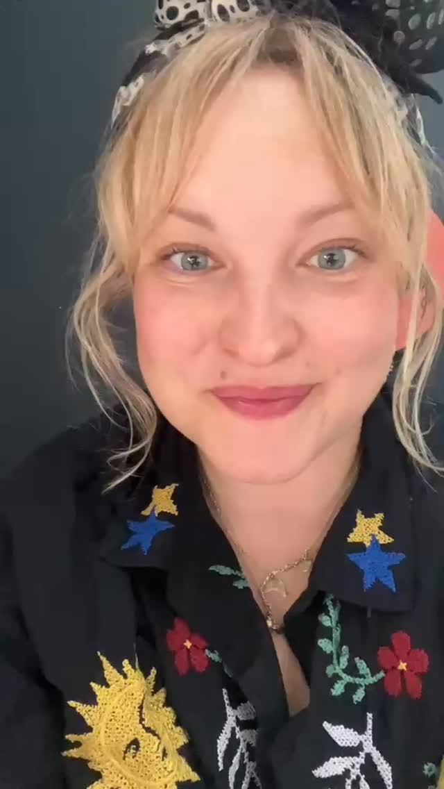 Four years of the Calligraphy Club… and tonight we went right back to where it all began ✨
To celebrate, we revisited the very first project we ever did together and in true 1st April style, it had to be calligraphy jokes.
It felt so special to see it through fresh eyes, with so many of you bringing new confidence, new styles, and your own creative flair to something so familiar. What started as simple worksheets has grown into a community full of ideas, encouragement, and beautiful work.
Thank you for being part of it, whether you’ve been here from the beginning or joined along the way. It really does mean the world.
#themoderncalligraphyclub #calligraphyclub