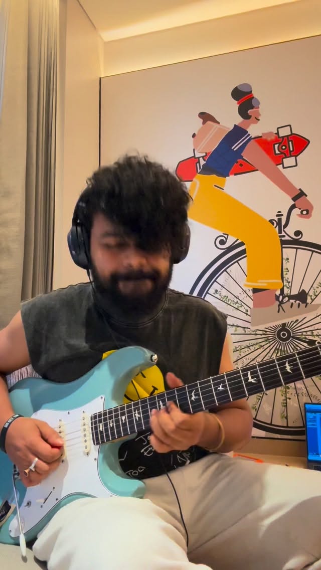 Heard this super funk track called “Felt Like it” by @kevpowell1 and learnt the guitar parts adding some improvs .
@prsguitars @16thaudio
#funk #guitar #fusión #musician #artist