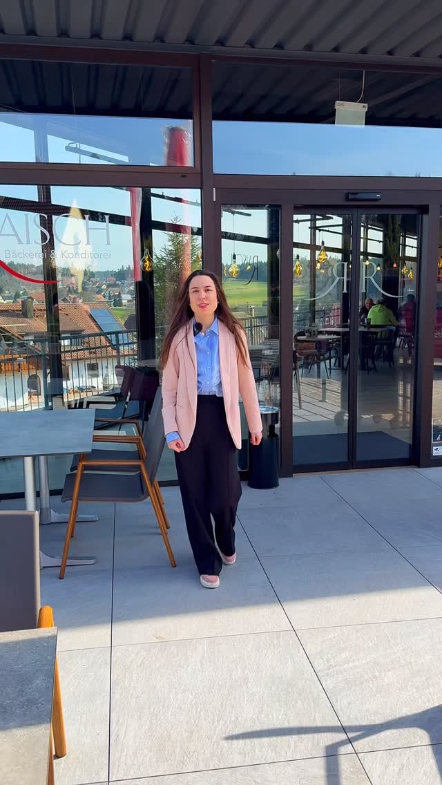 🎉 Seewald, wir sind da!
50 % Rabatt auf alles – noch bis Donnerstag!
Ab heute könnt ihr bei uns frisches Brot, Brötchen, Kuchen, Torten, Snacks und Frühstück genießen – alles mit Liebe gebacken.
Freut euch auf eine entspannte Atmosphäre, einen wunderschönen Ausblick und eine Kinderecke für die Kleinen. 💛
Kommt vorbei und gönnt euch eine kleine Auszeit. 🥐🍰
#seewald #raisch #bäckerei #konditorei #neueröffnung