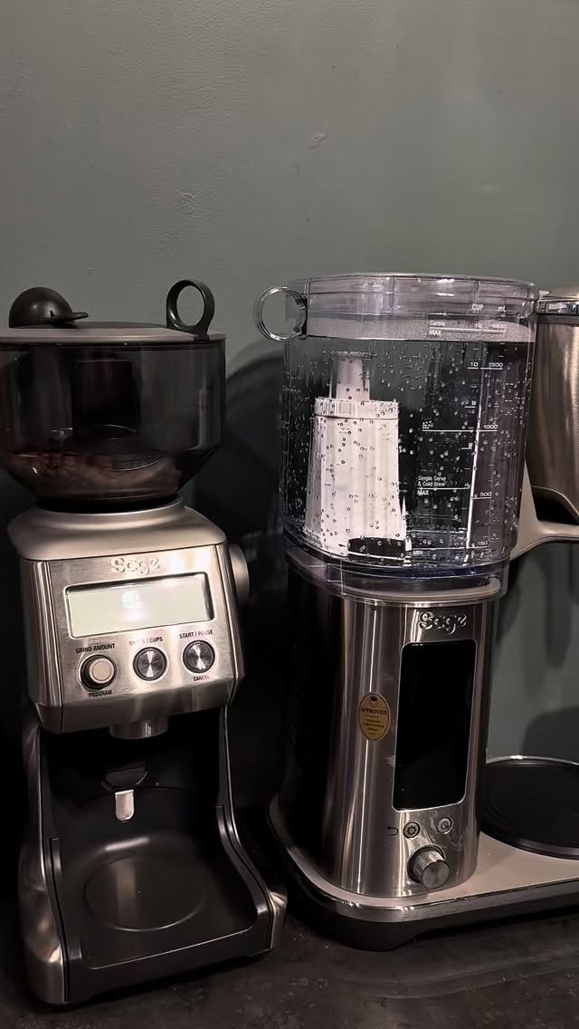 Here at Victoria Hair and Spa we use the fabulous @sageappliancesuk to handcraft and brew the coffee we serve you☕️
Not only does Sage ensure a “consistently great brew every-time” but with the help of @truestartcoffee ‘s heritage coffee beans customers are left with the perfect cup everytime🫶🏻
We believe even the little things help enhance your hair appointment🤍