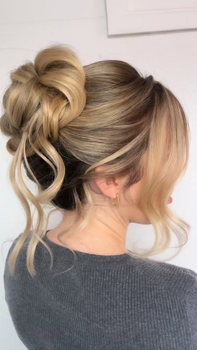 Things I love as much as creating your perfect hairstyle ✨
#bridalhairstylist #weddinghairinspo #leicesterweddinghair #weddinghairleicestershire #northamptonweddinghair