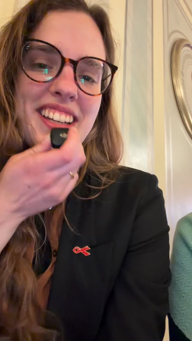 Berlin’s Wissenschaftspolitik ist Zweite geworden 🎉🥳… von hinten 🫠👎
Während echte Exzellenz ausgezeichnet wird, z.B. mit der Berlin University Alliance, bleibt die Wissenschaftspolitik in Berlin hinter den Erwartungen zurück.
Zu viel Chaos. Zu wenig Verlässlichkeit.
Gekündigte Verträge, Sanierungsstau ohne Ende und vor allem Eins verlorenes Vertrauen.
Berlin ist exzellent.
Unsere Wissenschaft auch.
Die Politik dahinter? Gerade leider nicht.
👉 Wenn du findest, Berlin verdient bessere Wissenschaftspolitik:
Folge für mehr Einblicke.
#Berlin #Wissenschaft #Politik #Hochschule #Exzellenz Wissenschaftspolitik