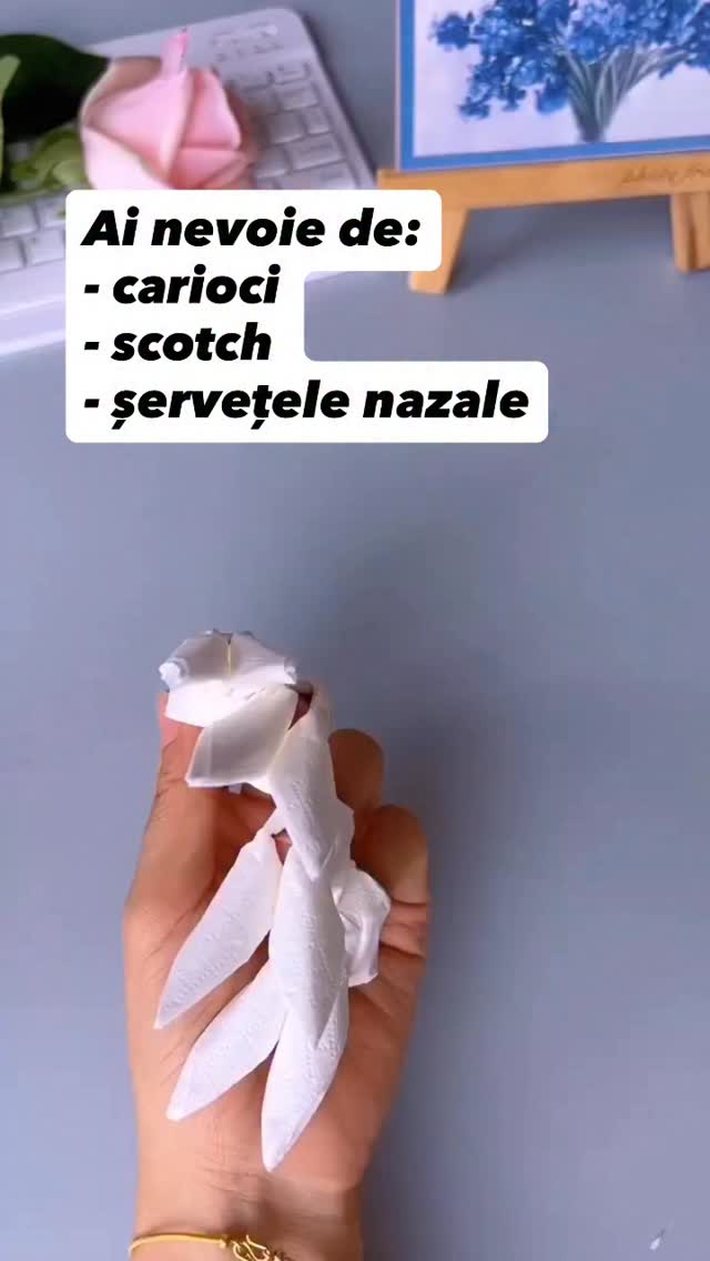 🐰 O activitate simplă și adorabilă din lucruri pe care sigur le ai deja acasă!
Din câteva șervețele nazale, puțin scotch și carioci… apare un iepuraș simpatic pe degețel 🥹
Perfect pentru joacă, povești sau teatru de păpuși improvizat 🎭
#gradinitaonline #activitaticopii #activitatipentrucopii #kidsactivities #activitiesforkids