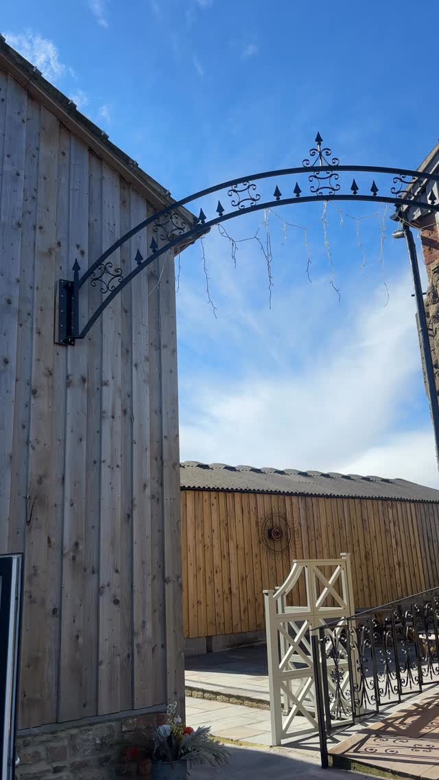 come join me at @umovestudio_ on tuesdays, wednesdays & fridays for some strong & mindful flows!
both bedale and northallerton classes available to book 🤍
timetable and link to grab your mat in my bio!
xx