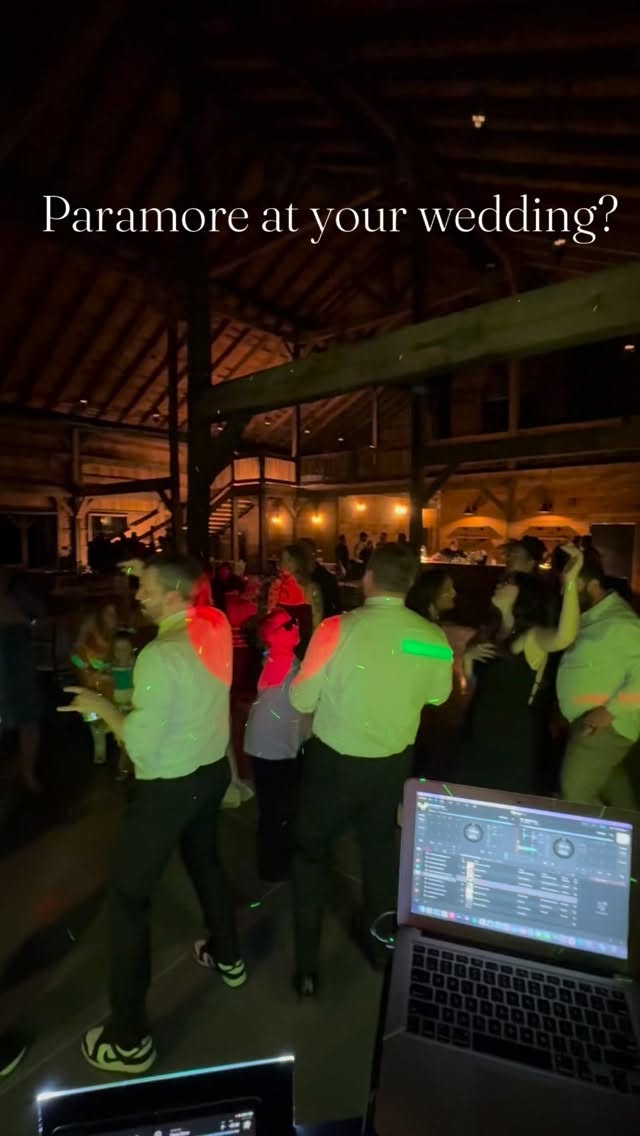 Absolute sucker for pop punk anthems at your wedding, I’ll never get tired of them! #weddingdj #weddingvibes #luckieinlove #ilweddings #illinoisweddings