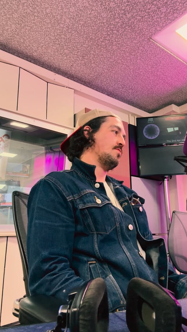 Hang with Paul Lovett on @bbcessex this afternoon talking songwriting half clothed and next week’s trio show at @acanteen in Chelmsford! Cheers buddy 🤙
Thursday April 9th - tickets are shifting 👀
get yours in my bio / story x