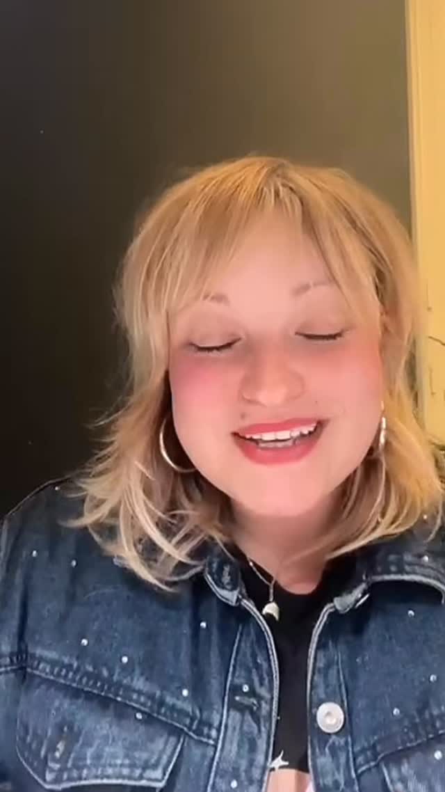 Final reveal â¨
Maisieâs March Calligraphy Club piece brings it all together, a delicate haiku in a typewriter style, framed with a soft floral border.
If you missed it live, donât worry â every session is recorded so you can watch back anytime, and your worksheet is there ready whenever you fancy sitting down to create.
Dip in when it suits you, press play, and enjoy the process #calligraphyclub #moderncalligraphy #themoderncalligraphyclub