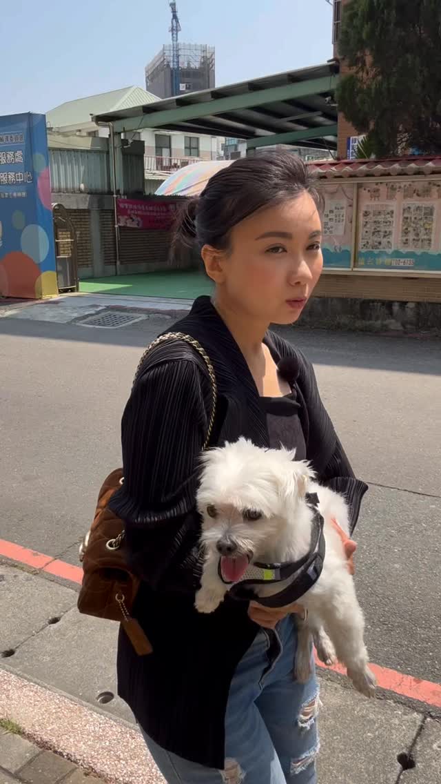 美容師與狗狗的命
#搞笑
#高雄美容
#個人工作室
#皮膚保養