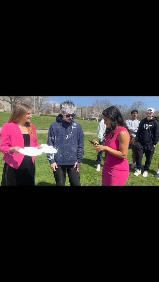 Did you know that Ovulation is the main event of a woman’s cycle? Here’s why:
Ovulation is the main event of a woman’s cycle because it’s the moment the body is actually doing what the cycle is designed for: releasing an egg and triggering a cascade of powerful hormones that affect the whole body. Ovulation is the whole point of the cycle and a strong ovulation can indicate your body not being in a stressed state!