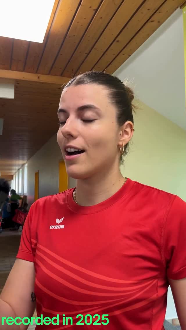 Bisch bereit, die Challenge ahzneh?!💪🏼⚡️
10km uf de Originalstrecki uf Dietfurt!
Mach diis Team us 2 - 5 Mitglieder und wechsle so oft du wötsch und wo du wötsch!
Wer bringt de Transponder am schnellschte uf Dietfurt? 🏅⚡️
Meld di und dis Team ah under www.kreuzegg.ch
#challenge #berglauf #kreuzeggclassic #run #team