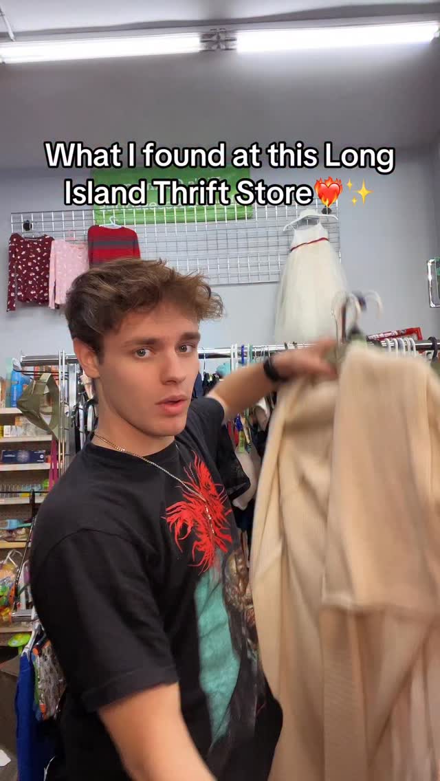New customers get $5 store credit before April 15th if they use code NEWLEAF at checkout!! All of this and tens of thousands of items more all found at Fourleaf Thrift Store at 1146 Sunrise Highway in Copiague NY!! #thriftfinds #thrifthaul #longislandthriftstore