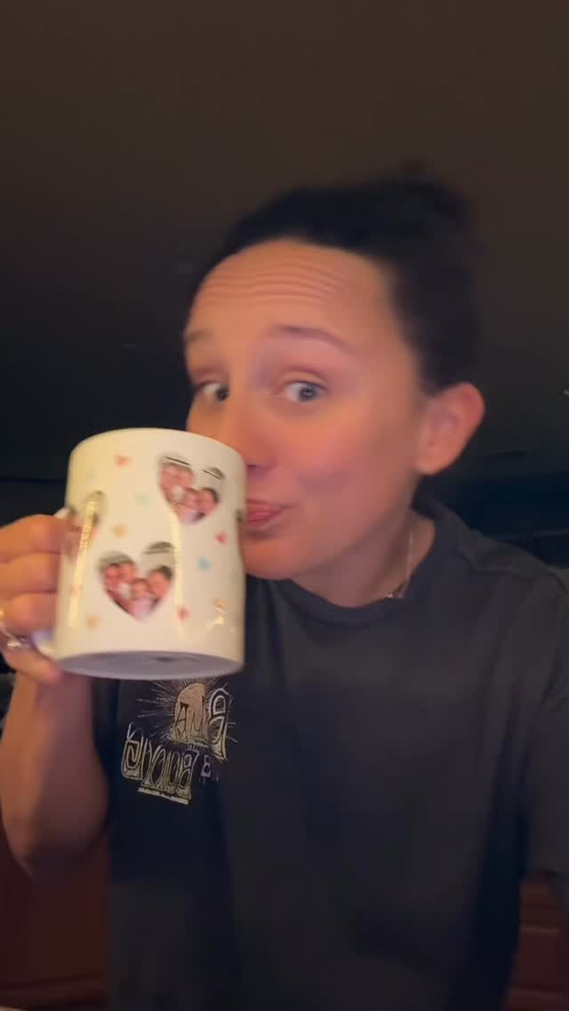 My friends, we are growin and growin and learning more ways to serve my people as I go! If you've at all been interested in some insider access type things - think recipes, protocols/guides for things like insulin resistance & leaky gut, deeper education, direct priority access to me, and herbal insider educational insights... then this just might be for you!
Comment "guide" to let me know if your interested and head on over to TikTok to give me a follow and stay up to date!
Xo,
Liv