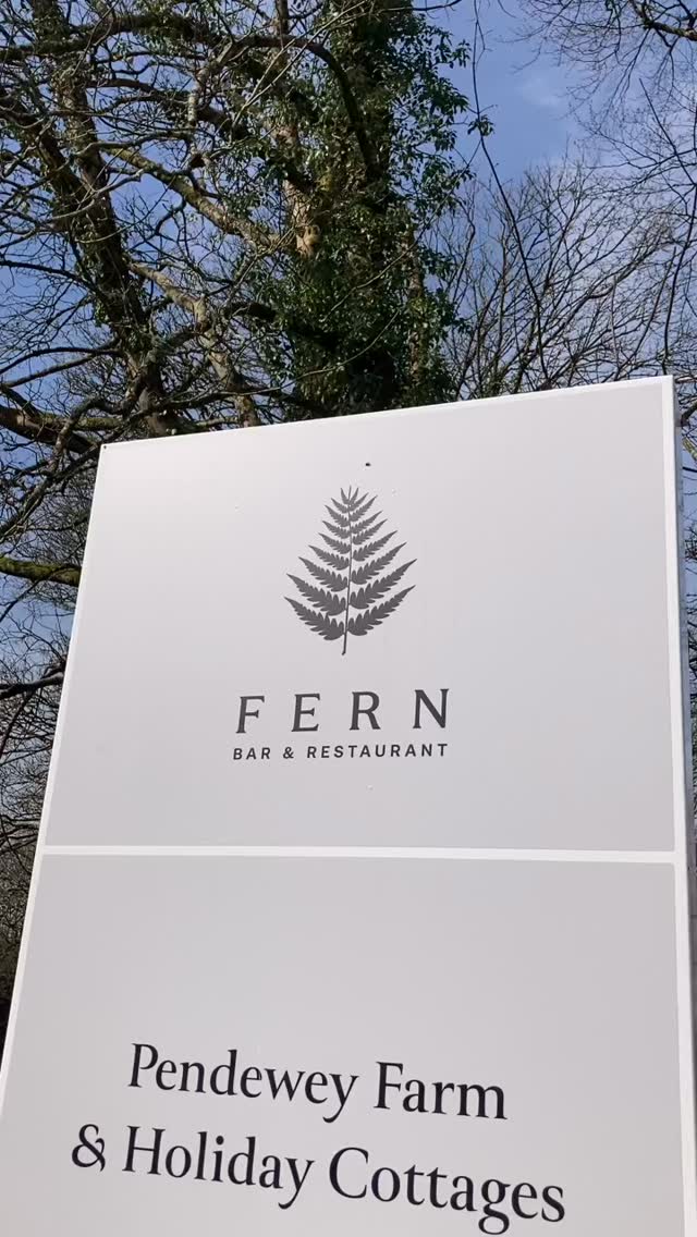 Exciting News!!
If you haven’t already been then you MUST check out @ferncornwall and what better day than Saturday 11th April by joining me for a foraging walk followed by an incredible foraged lunch prepared by this fabulous team at Fern!! Headed up by the talented @paulwelburn be prepared for an experience you’ll want to tell your friends about.
10am arrival for 10.30 start, a foraging walk with me followed by a welcome drink and an 8 course lunch of spring tasters!
Check out their website and call or message to book
eat@ferncornwall.co.uk
www.ferncornwall.co.uk
#experience #cornwall #forage #eat #wildfood