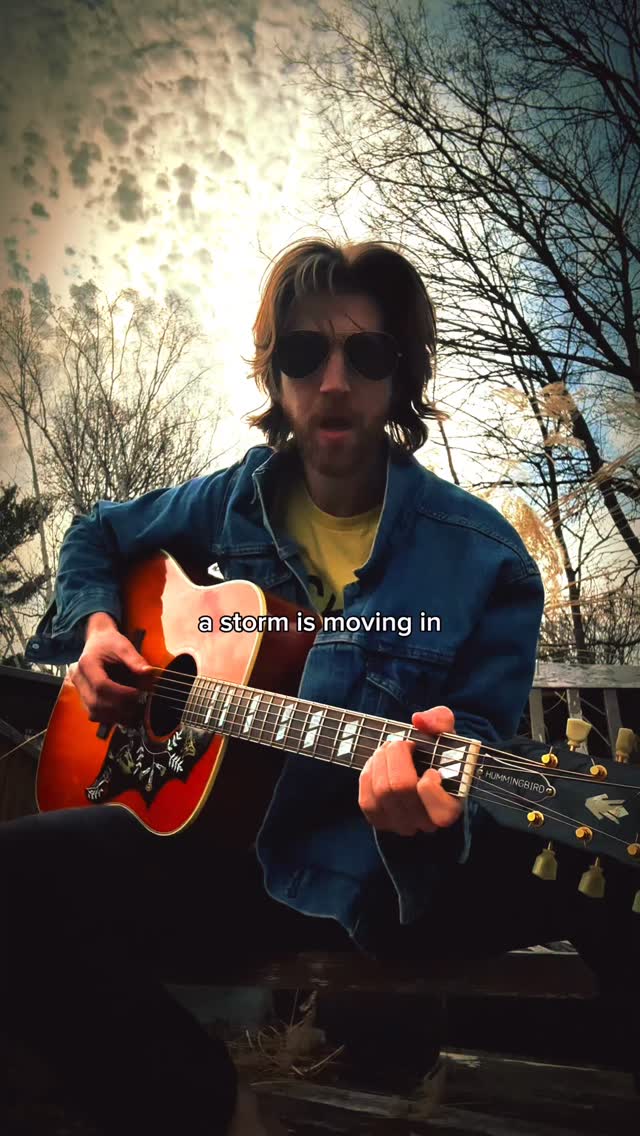 “A storm is moving in. The sky starts to spin…” WEATHER THE STORM
#folkmusic #indiefolk #blues #singersongwriter