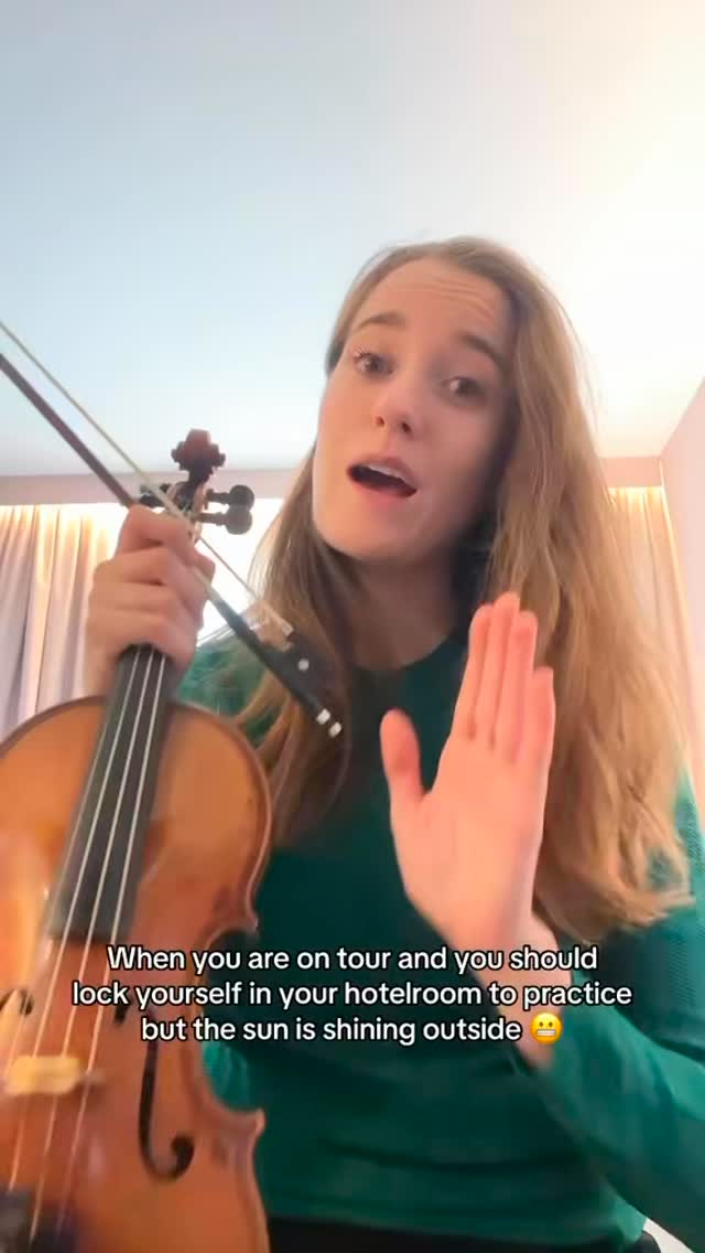 Constant struggle when you are on tour… Practicing or sightseeing 😬 #music #violin #tour #sightseeing #travel