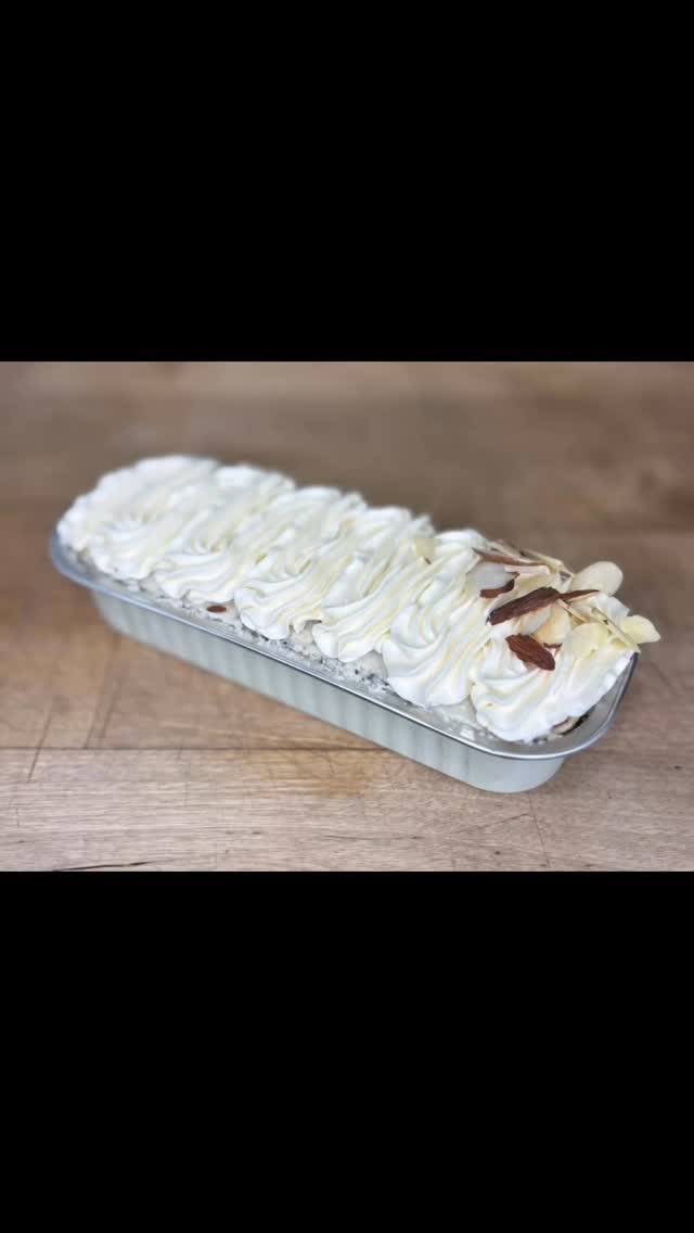 Easter is this Sunday! If you are in need of a last min cake, I’m still taking orders but let me know before the end of the day on Thursday (email for inquiries, I don’t check DMs or Facebook). Also for the month of April, the flavor of the month is an almond poppy seed cake with a honey Swiss meringue buttercream. I will be at the Galveston Farmer’s Market on Sunday, so come get your #minicakes #cakepops and a variety of #maximinis