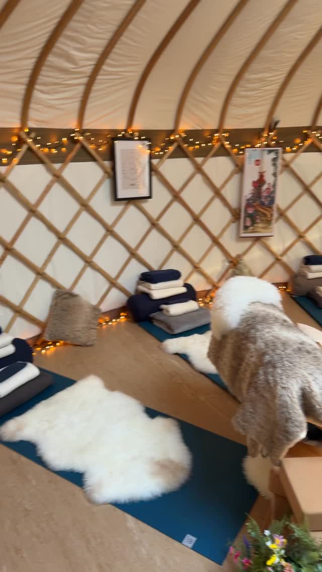 This could be you.. 💃🏻 Sound therapy & Energy sessions for the win 🙌 ✨✨✨✨ #destress #totnes