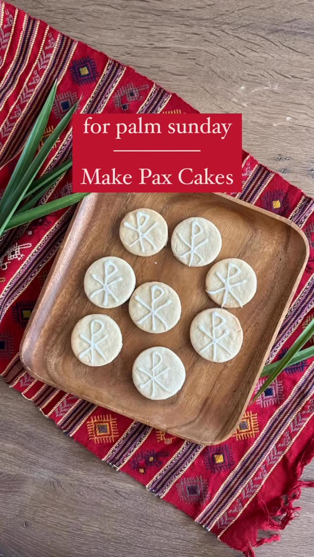 A centuries-old Palm Sunday tradition: Pax Cakes.
Given as a sign of peace before Easter, they were meant to bring reconciliation within the community before receiving Communion.
A small and meaningful way to begin Holy Week.
Comment “pax cake” for the recipe!
.
.
.
.
.
.
#paxcake #palmsunday #palmsunday🌿⛪️ #palmsunday2026 #palmsunday🌿