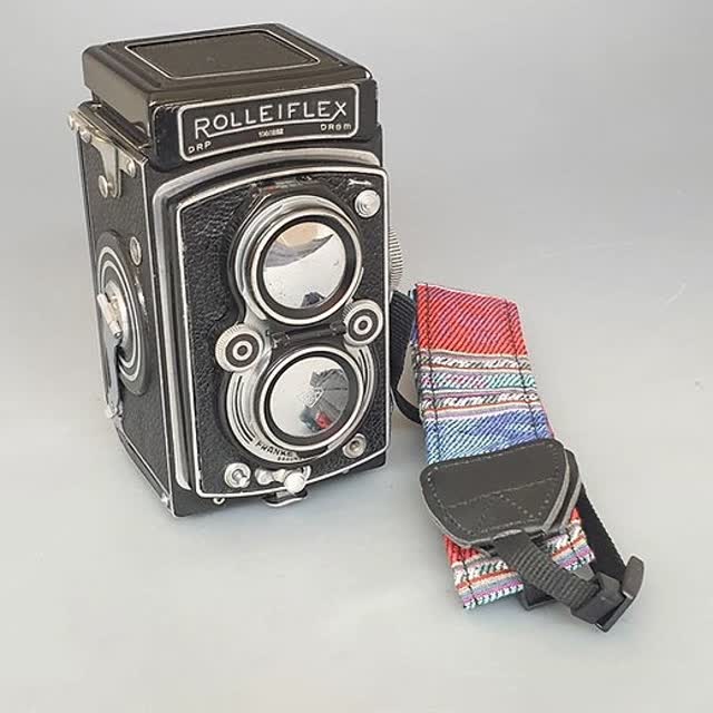 Rolleiflex Automat model 3 (K4, build 632)
Fitted with Schneider Kreuznach 3.5, super sharp and contrasty.
The camera has been fully serviced!
Available now after full film test.
www.rollfilmcameras.uk
..
#rolleiflexautomat #mediumformat #rolleiflex #analogphotography #ilfordfp4