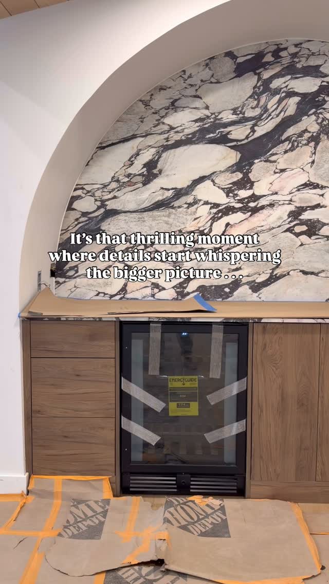 It’s that moment where everything starts to come together…
The textures, the tones, the intention behind every detail 🤍
Counters are in. Cabinets are set. Tile is going down.
And suddenly, what once felt like a construction zone starts to feel like a home.
Not quite the calm before the storm—
more like the calm before the masterpiece.
📍Grandview Project | Lookout Mountain, Colorado