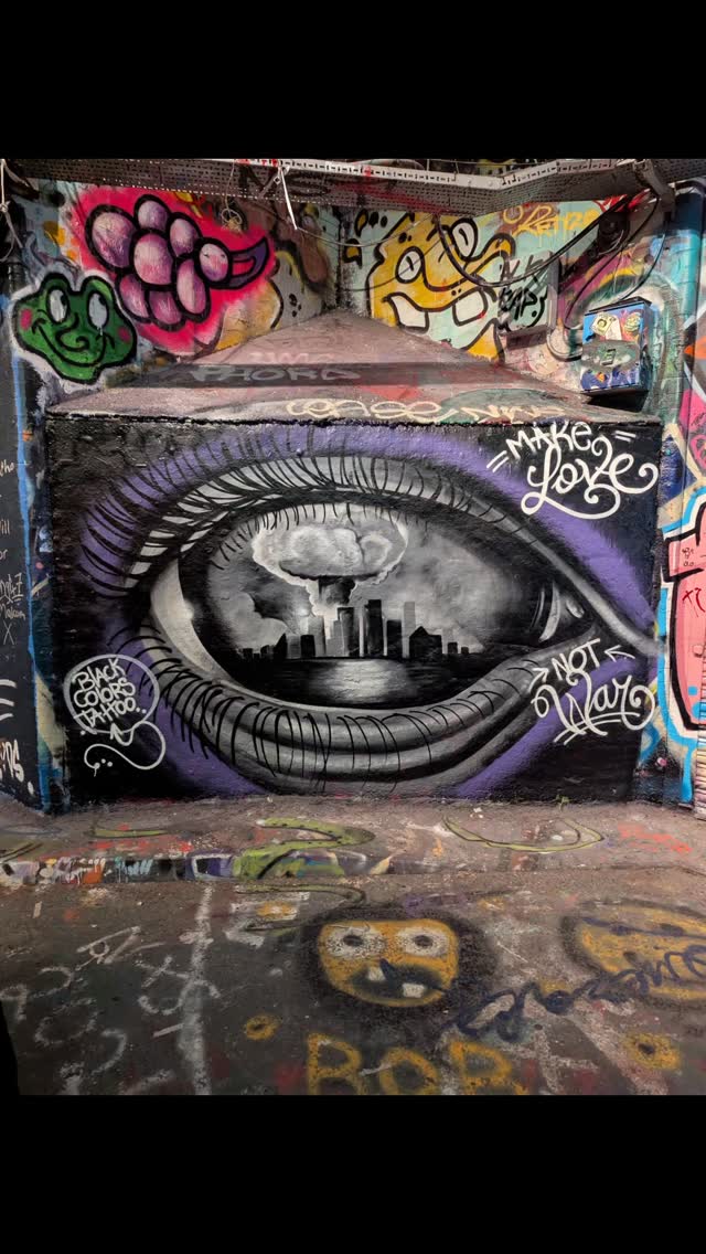 Leak Street never gets old 🎨
Every visit, a different story.
Massive thanks to @cockney_green for the tour and lessons
