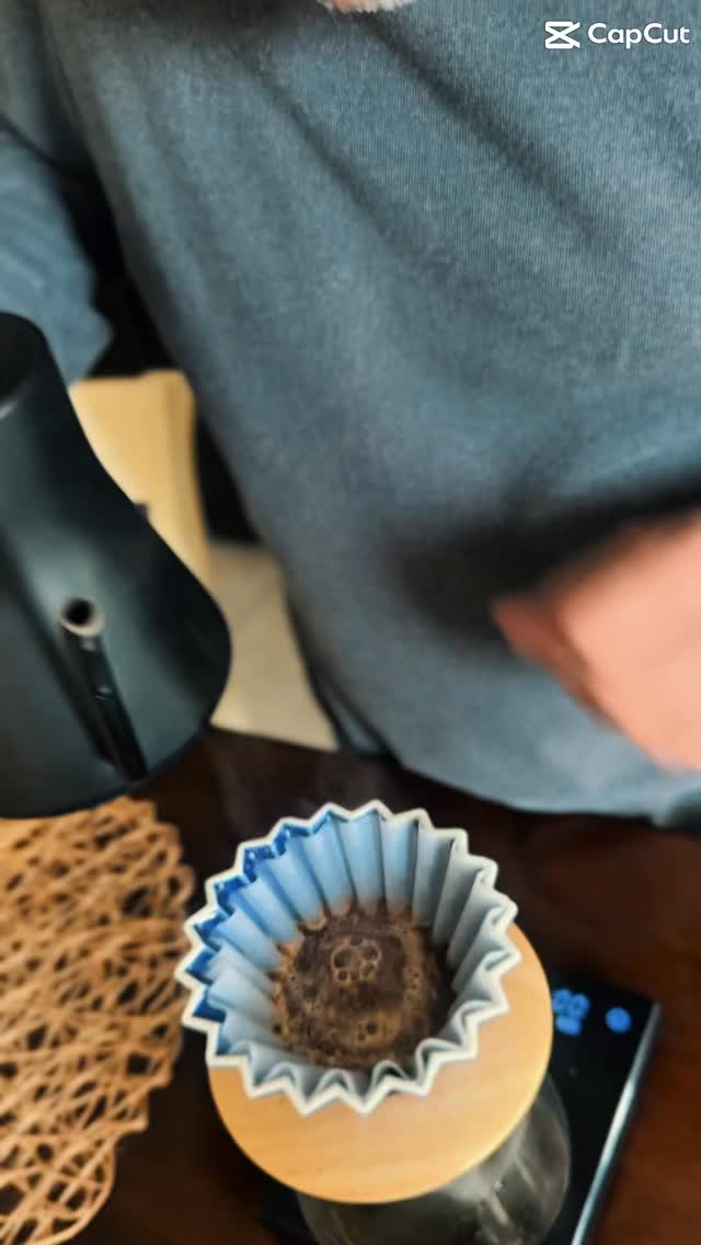 Tasting day!
Geisha Washed #panamacoffee #specialtycoffeeroaster #panama @morenocoffeefarm #familycoffeefarm