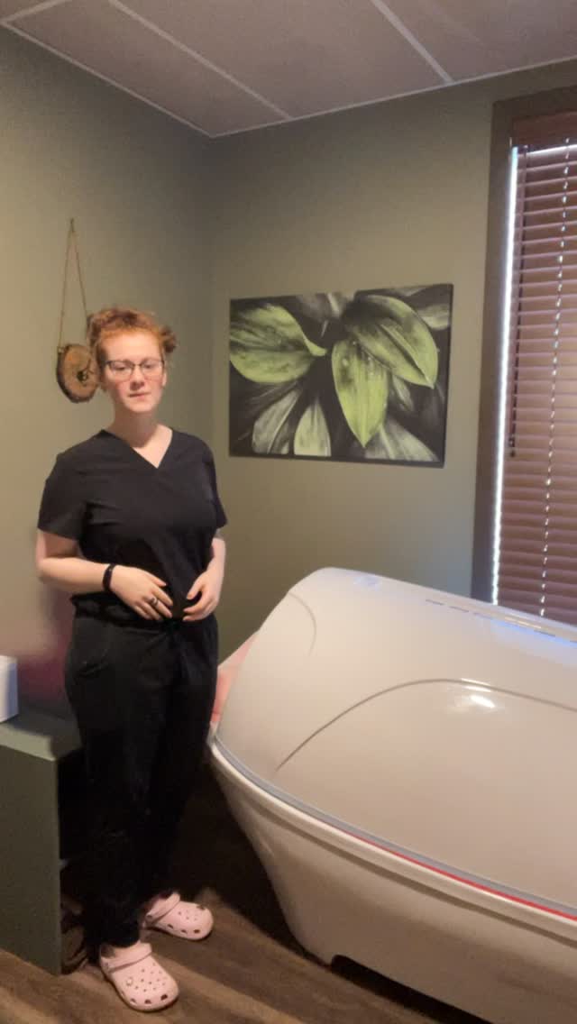 Step into the infrared hydration pod and experience a next-level full-body reset ✨
Powered by gentle infrared heat, this treatment works from within to boost circulation, support detoxification, ease muscle tension, and promote overall wellness. It’s a deeply relaxing experience that leaves you feeling lighter, recharged, and glowing from the inside out.
Ready to feel the benefits? Book your session today 🔥