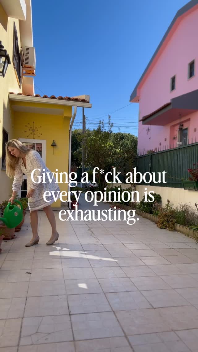 When we move abroad, we don’t just leave our country, we leave our original “script.”
Maybe that’s even one of the reasons we chase a life far away. It certainly was for me. I craved new circumstances where I no longer had to be:
- The proper, quiet girl who follows her family’s expectations
- The “weird” one who doesn’t want to conform
- The one pressured to step into the family business
- The one who isn’t allowed to make her own choices
- The one who feels intimidated because society decides for her
And hell yeah, it felt amazing to feel free from all of that, to rediscover myself and create a new version of me.
But what I didn’t notice was that in my desire to belong in a new place (to be accepted by new friends and my partner’s family) I lost myself again… in new scripts.
Because in the end, the same patterns can still limit us from living an authentic life.
Now I had become:
- The girl who needs to blend in to be part of a family
- The girl who needs a big career to prove it was all worth it
- The girl who speaks the language perfectly to be taken seriously
- The girl who suppresses her wishes just to keep the peace
- The girl who’s afraid of being seen as “weird” again
But how does that happen? How do you move abroad and still end up living someone else’s life? Always carrying that fear of not belonging?
Trust me, after 30 years of living abroad, I wish I had understood this sooner:
✨ You don’t need permission to live a free life. ✨
Don’t waste your energy on judgments, opinions, or expectations.
You are allowed to choose a life that makes no sense to others, to be misunderstood and still feel at peace, to stop over-explaining your choices, to stop performing… and start living.
Your only job is to build a life that feels like yours when no one is watching!