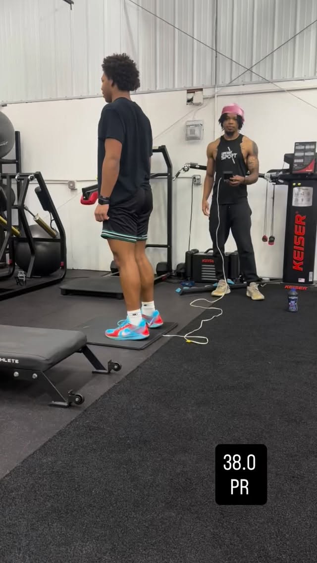 38” VERTICAL 🚀
Class of 2028 just put up a 38-inch vert… let that sink in.
Explosive. Different. Just getting started.
The work is showing and we’re nowhere near the ceiling yet. 📈
College coaches gonna know the name soon.
#VerticalJump #NoCeiling #ClassOf2028 #AthleteDevelopment #Bounce NextUp