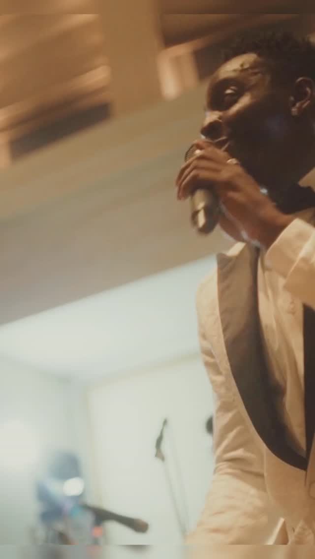 WHAT A WEDDING!!
With world class entertainment all day long from Next Level, Mel & Mike’s wedding at the sublime @kimptonfitzroy was absolutely breathtaking!
Ceremony: Next Level String Quartet
Drinks: Saxophonist
Party: Next Level Show Band 11 Piece
After Party: Our Superstar DJ
Sound & Lighting: Next Level Music
Venue: @kimptonfitzroy
Planner: @lucymeehanevents
Photo & Video: @fireandice
#kimptonfitzroylondon
#kimptonfitzroywedding
#hotelwedding
#londonhotelwedding
#differentweddingband