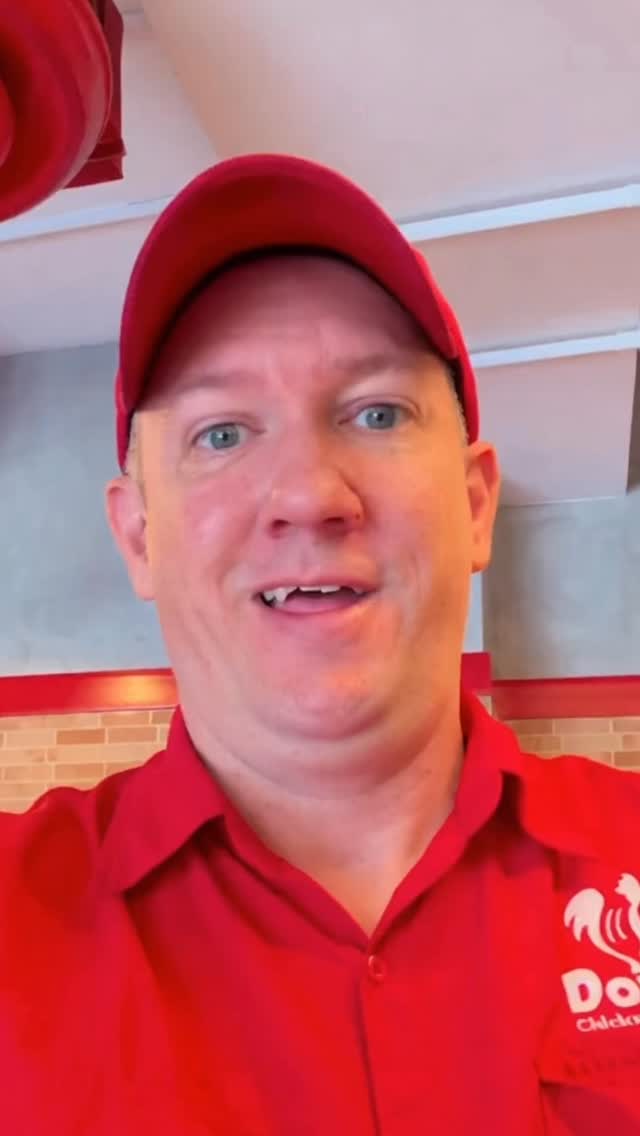 Nos vemos este sábado 28 de marzo en @pulso.panama. Ven a despedir el verano en el anfiteatro del Parque Omar, en un espectáculo gratis lleno de mucho sabor, al estilo The Beachers, con la participación de artistas nacionales.
Te esperamos en la zona gastronómica con los chicken fingers más ricos de la city, desde las 4:00 pm. Trae tu silla o tu petate y ven a compartir en familia.
Para más información sigue @pulso.panama.
Gracias a:
@miculturapma
@tvnjuntoati
@arraijantowncenter
@primeradamapma
@parqueomarpma
@soysuperq
#PulsoVerano2026 #SienteElLatido #TheBeachers