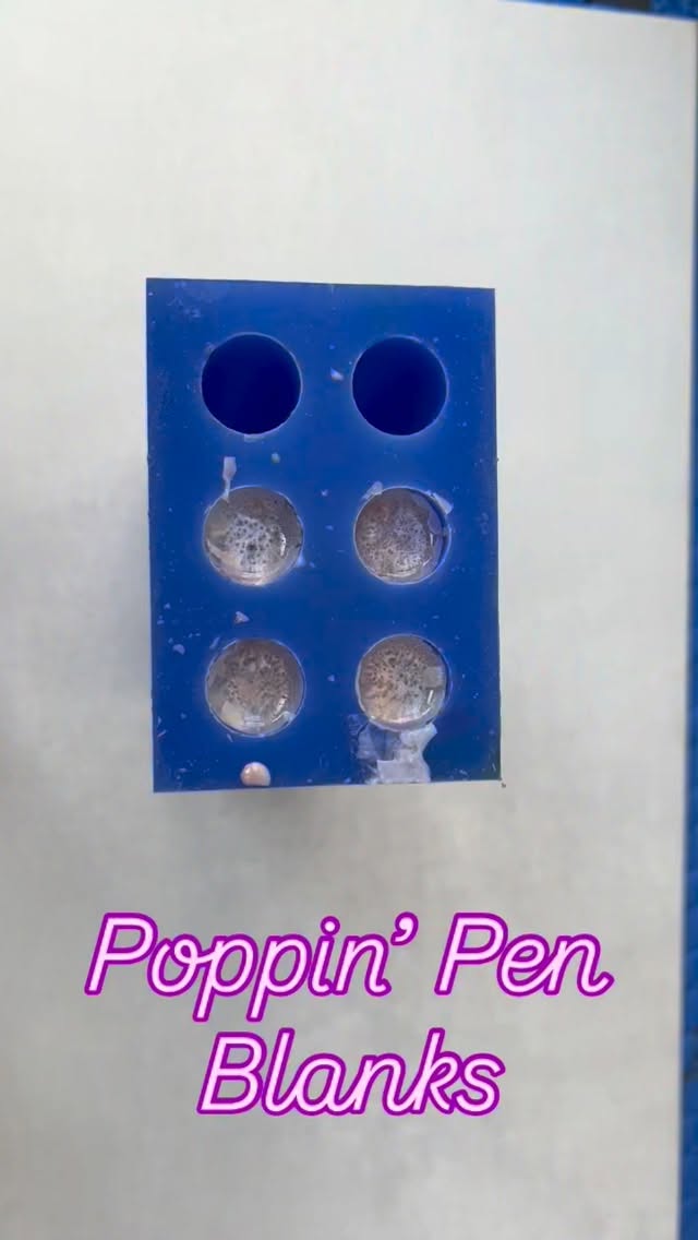 A handful of Prima Ballerina blanks fresh out of the pot… pens coming soon!
#blackrobinpens #blackrobinblanks #penmaker #resincasting #penblanks