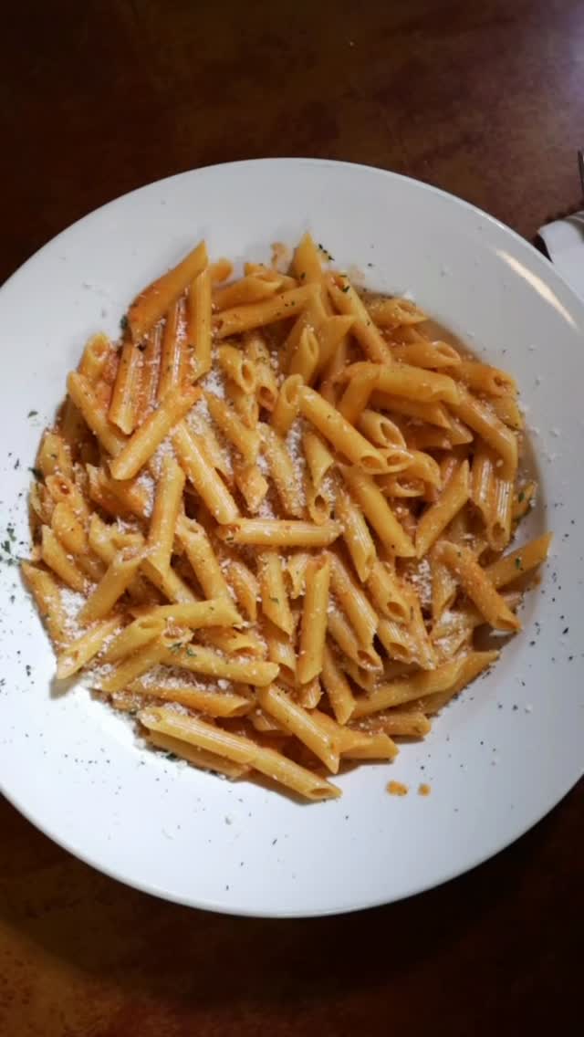 When every entrée comes with pasta, the only question is which one.
Choose from ziti, penne, fettuccine, linguine, rigatoni, or angel hair and pair it with your favorite dish at #MrBrunos 🍝🍽️
#lyndhurstnj #pasta #njpizzeria #njfood