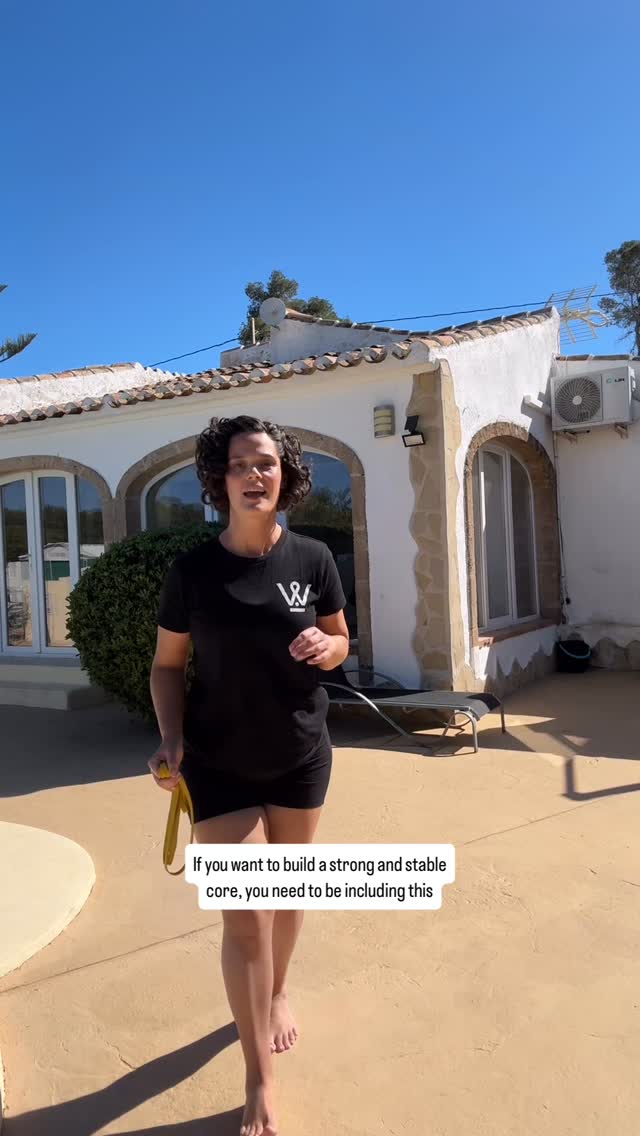 Want to build a strong and stable core? Try this.
Follow along for more genuinely helpful training tips ✌🏼