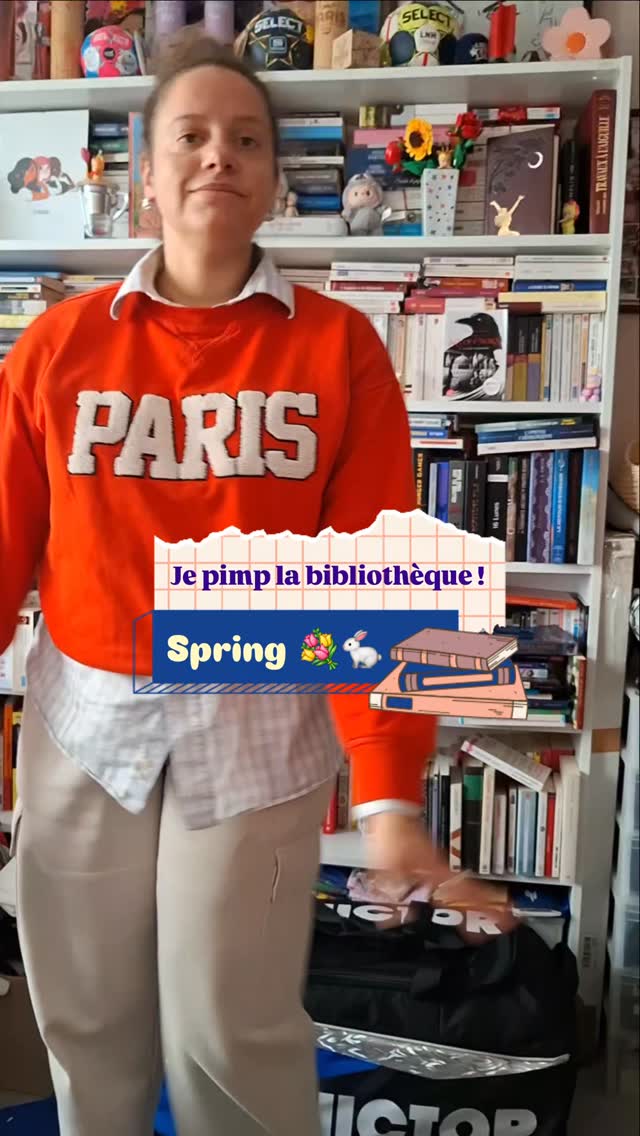 💐🐇 Pimp Ta Bibli' 🐇💐
Le week-end de Pâques m'a motivé pour mettre une touche de printemps dans la bibliothèque. 🐣💐📚
Ici c'est la bibli' de la boutique, celle où il y a les livres qui attendent d'être adoptés !
D'ailleurs, après la déco de printemps, j'attaque le ménage de printemps ! (Oui, je fais les choses à l'envers 🤣)
Donc ces prochains jours attendez-vous à des nouveautés sur le site et des promos.
Et ça a déjà commencé !!! Rdv sur la page "Braderie" pour faire de bonnes affaires 💕🪻🌷
#booksta #bibliotheque #printemps #lapin #fleurs