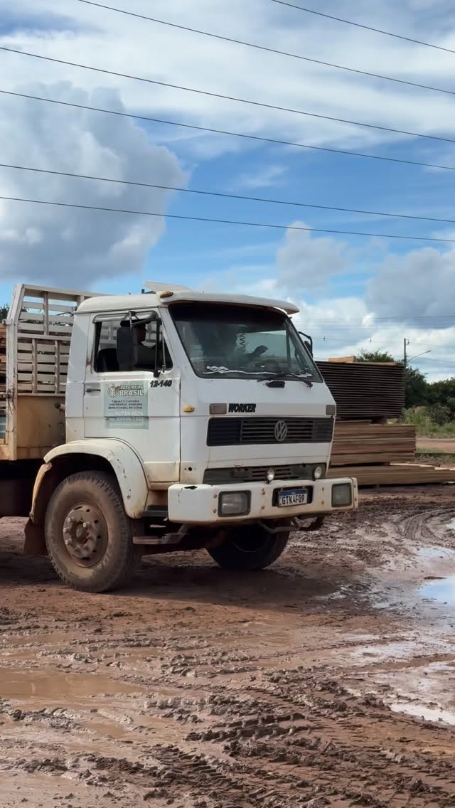 Enquanto muitos prometem….
Madeireira Brasil entrega. 🚚
📍 Madeireira Brasil em movimento todos os dias.
#madeireirabrasil #entregagarantida #madeiradequalidade #obrasematraso #SinopMT