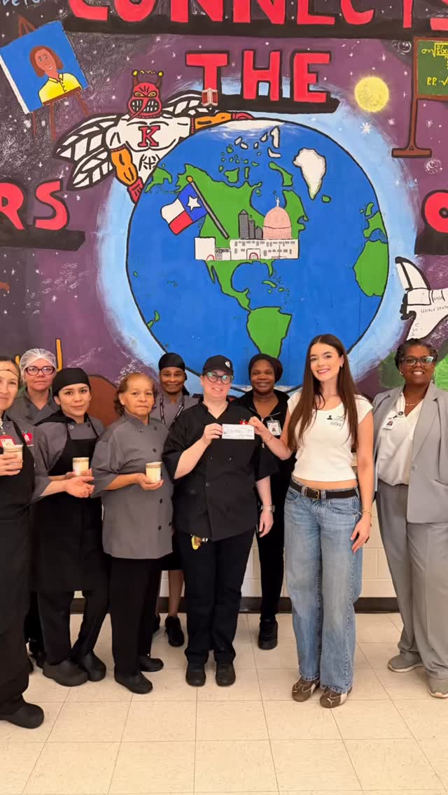 When McCallum High School student Ruby Chalupka saw students given “courtesy lunches” after they exhausted the money in their lunch accounts, she decided to find a solution. So, she started selling her handmade candles to help pay off her classmates’ school lunch debt. $3.65 of every candle she makes and sells goes directly to pay off overdue school lunch balances. Her Lunchtime Candles business shows a small light can make a big impact … touching hearts and erasing debt. #atxgoodnews
#studententrepreneur #candlesforacause