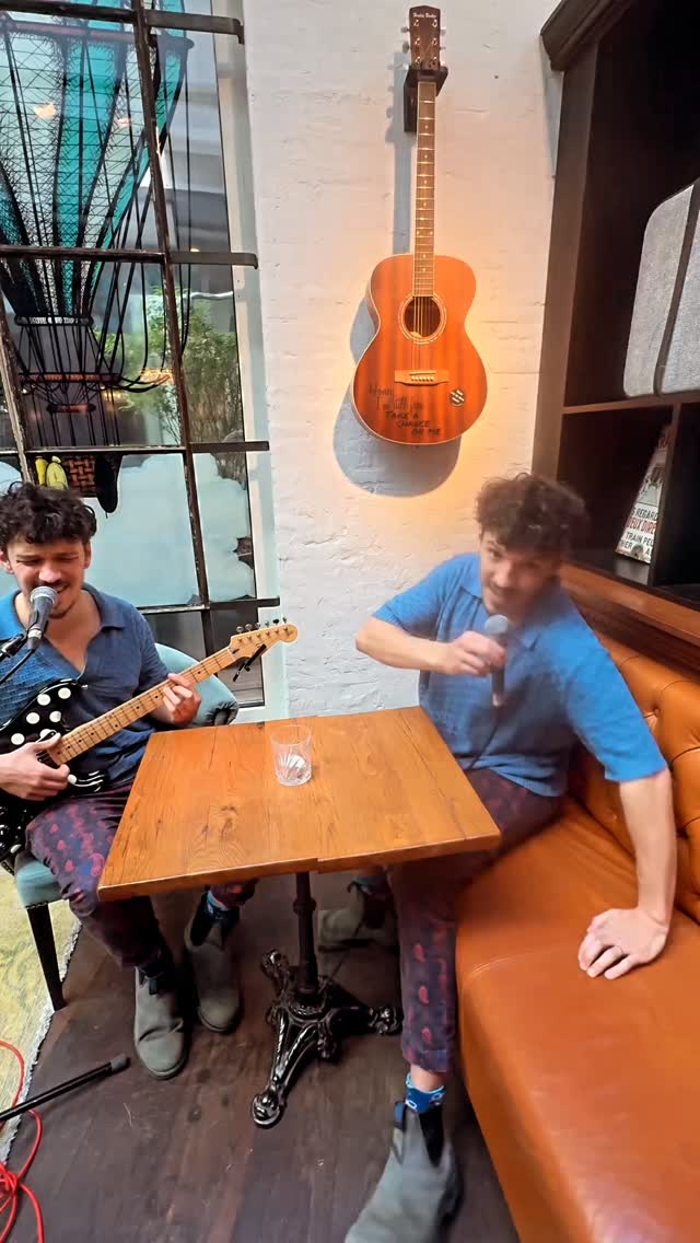 On April 17th we are welcoming @acoustic_voyage to the Ruby Hotel Lissi. They are a fantastic acoustic crossover band and they will be presenting their first EP: A Classical Affair that will also be available for purchase at the show. ❤️
Looking forward to seeing you guys there!
#livemusic #vienna #wien