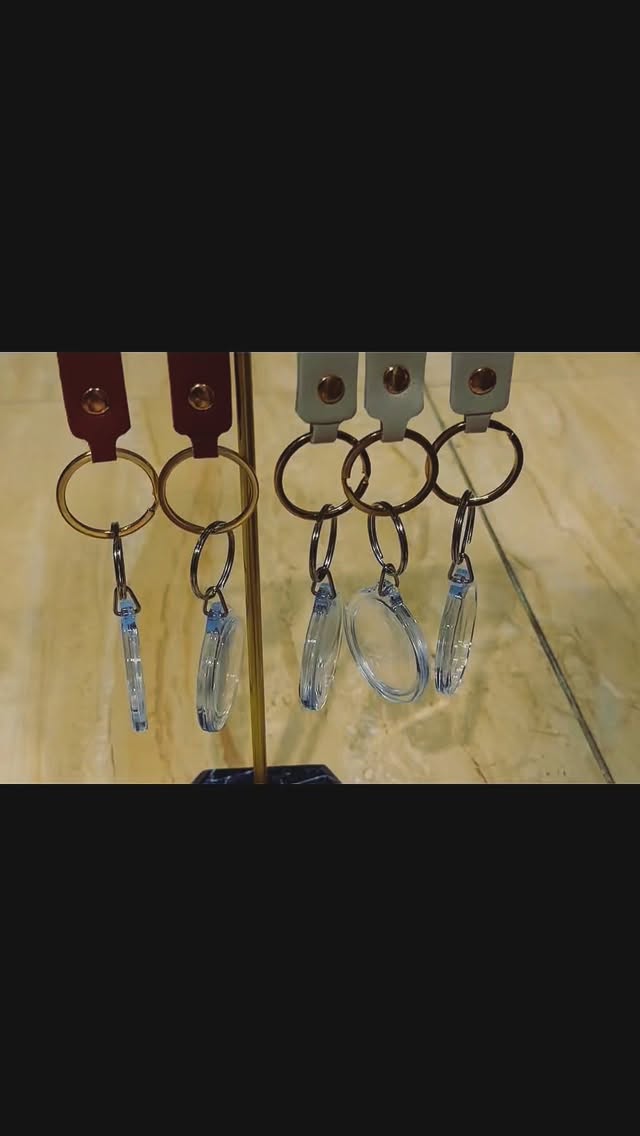 Book our photobooth. Add photo keychains your guests will actually keep. Memories they can hold.
Terms & conditions apply.