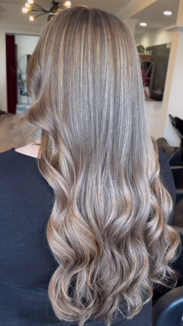 cool, calm & blended by @hairwithadria 💭 this tone is EVERYTHING! call or dm to book your spring time foil now!✨