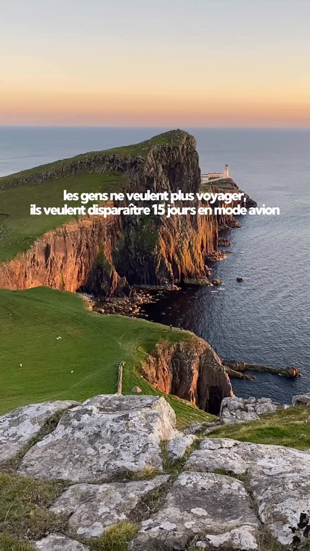 j’ai lu cette phrase sur Instagram hier : « le vrai luxe aujourd’hui, c’est de pouvoir couper sans réfléchir à l’organisation quand t’as juste besoin de souffler. » et je l’ai trouvée très juste.
& toi, c’est quoi ton luxe à toi?
📍neist point, île de skye, écosse