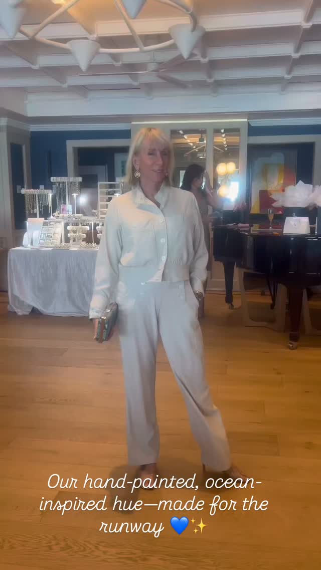 Annie Handbags®️ at the LaPlaya Boutique Annual Member Fashion Show ✨
We are honored to be part of this beautiful event and to showcase alongside such an amazing group of designers and members—truly inspiring.
#AnnieHandbags #LaPlayaStyle #ResortLuxury #NaplesStyle #FashionShow LuxuryAccessories