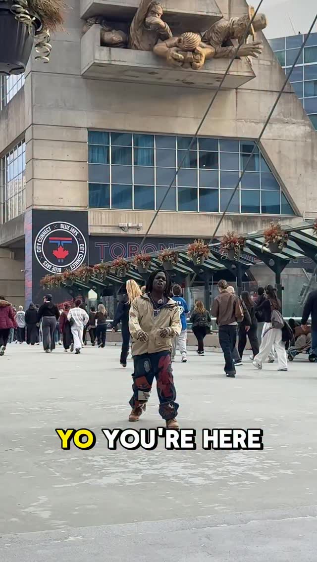 The grind never stops! @vladdyjr27 I got your song right here!
#4sante #vladdyjr #vladimirguerrerojr #bluejays #torontobluejays